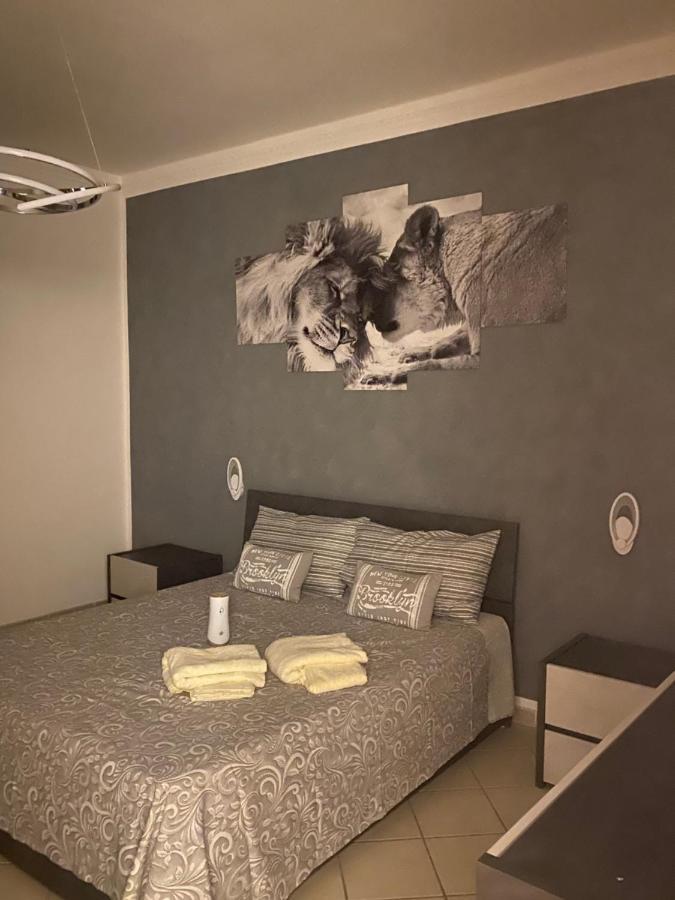 Dimora Dangelo Affitti Brevi-Casa Vacanza- Affittacamere Brindisi Buitenkant foto